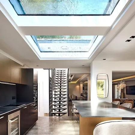 Villa A11 - Cap Sea View 5 Bdr - Ac, Rooftop Pool & Parking