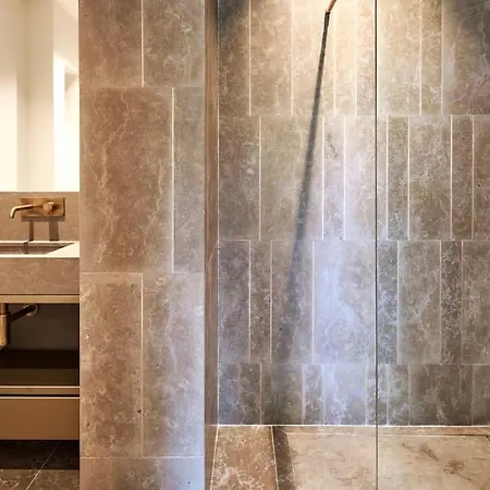 A11 - Cap Sea View 5 Bdr - Ac, Rooftop Pool & Parking Вилла Антиб