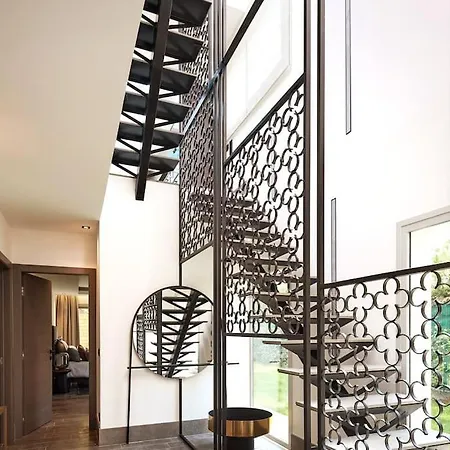 A11 - Cap Sea View 5 Bdr - Ac, Rooftop Pool & Parking * Antibes