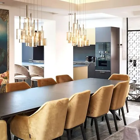 Villa A11 - Cap Sea View 5 Bdr - Ac, Rooftop Pool & Parking